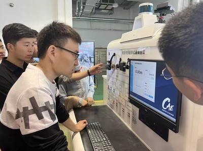 汽車工程系成功舉辦智能網聯汽車實訓設備專項培訓，深化通信與自動控制技術研究